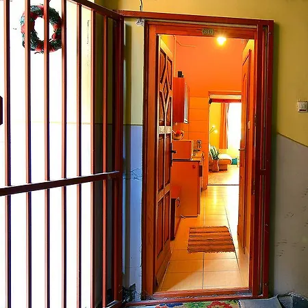 Apartment R7 *